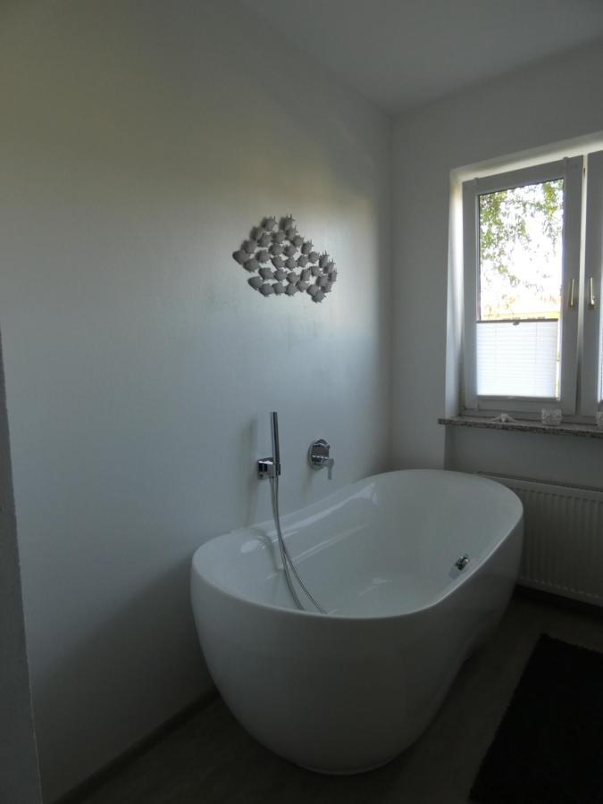 Gartenwohnung Juliana Gstadt Laeufers Chiemsee Holiday Home Гщад ам Киемзее Екстериор снимка