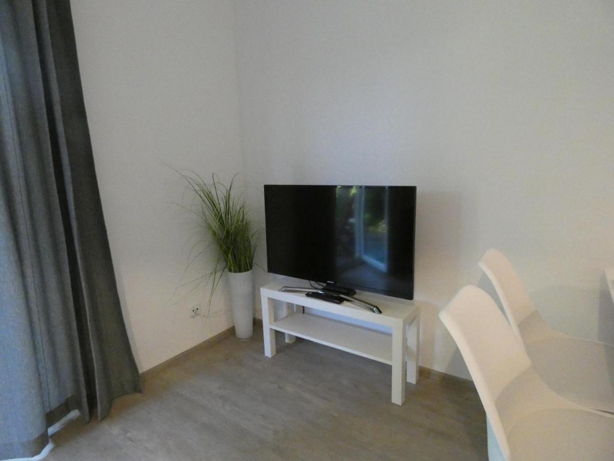 Gartenwohnung Juliana Gstadt Laeufers Chiemsee Holiday Home Гщад ам Киемзее Екстериор снимка