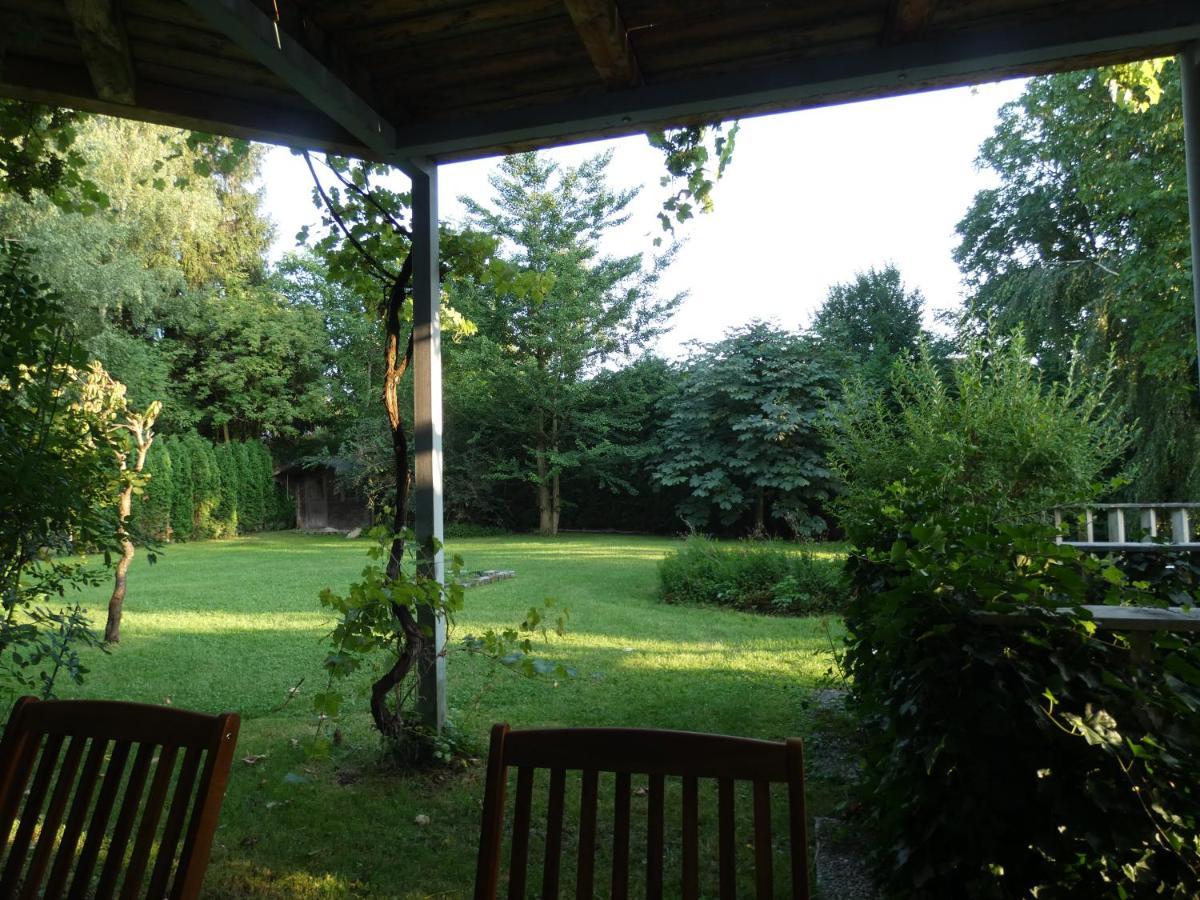 Gartenwohnung Juliana Gstadt Laeufers Chiemsee Holiday Home Гщад ам Киемзее Екстериор снимка
